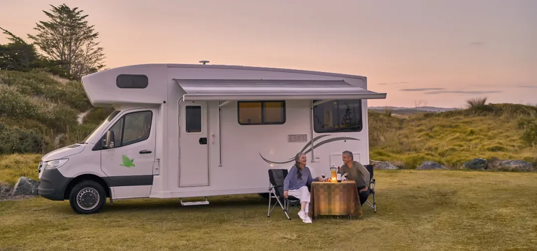 Pros & Cons of Motorhome Living Australia | Apollo RV Super Centre