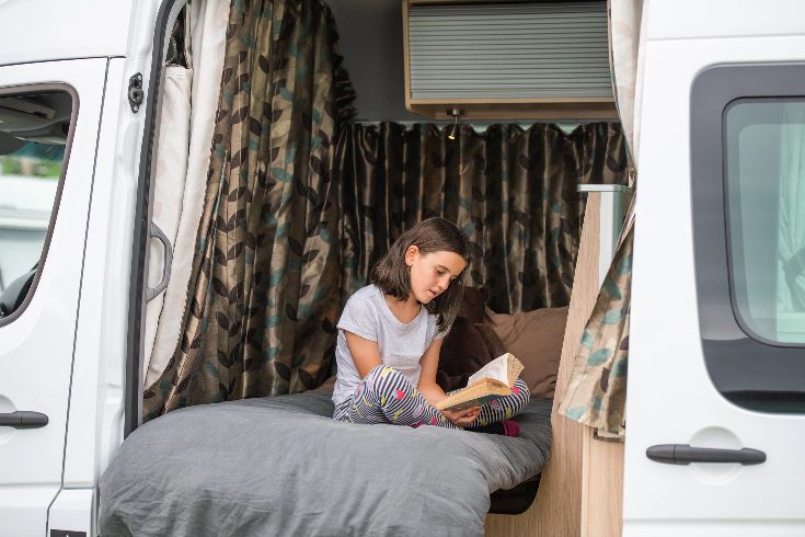 MC.Vehicle.Deuce Plus 3 Berth Camper AU.Hero.CB13