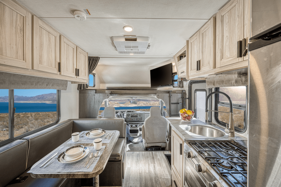Class C Medium 360 Tour