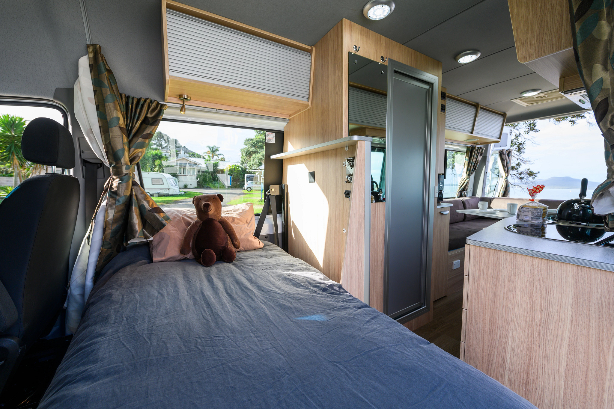 MC.Vehicle.Deuce Plus 3 Berth Camper AU.Hero.CB11