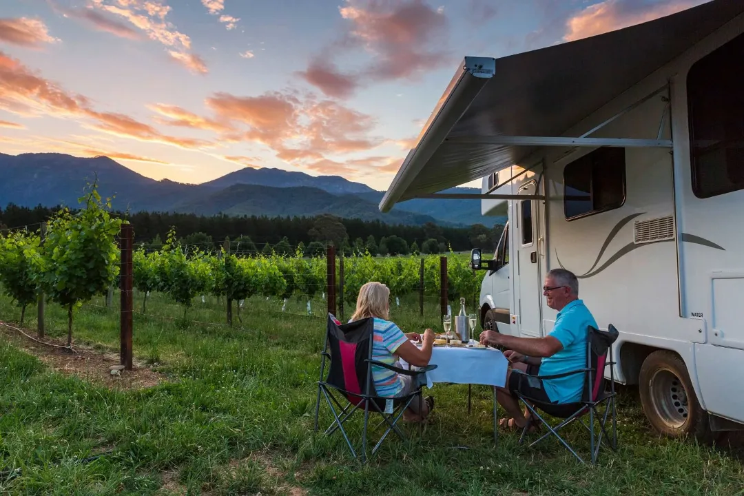 Best RV for Retiring Couples 
