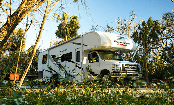 One-Way RV Deal: Orlando to Chicago in a Class C Large