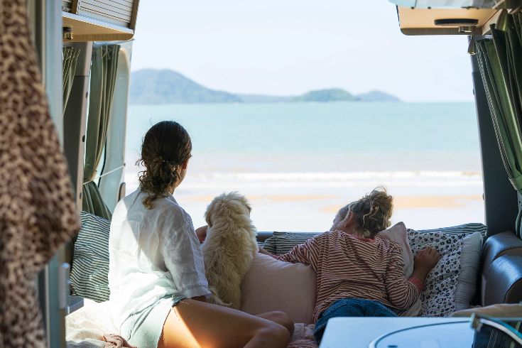 MC.Vehicle.Deuce Plus 3 Berth Camper AU.Hero.CB7